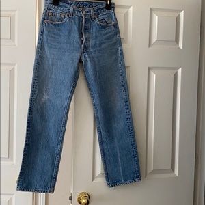 Vintage 501 Lévis modern size 24-25 EUC
